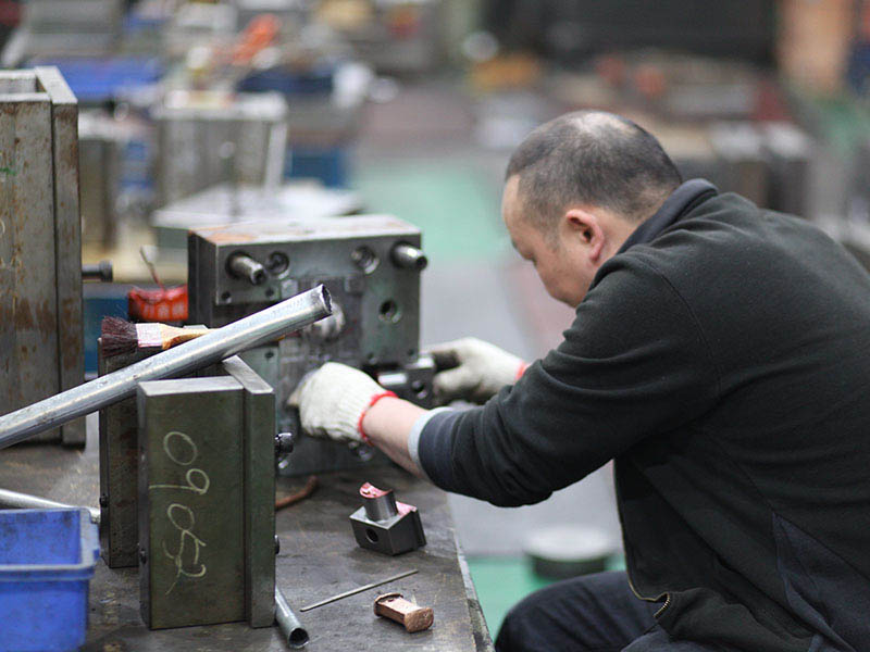 1523811374516822.jpg 車(chē)間13.jpg